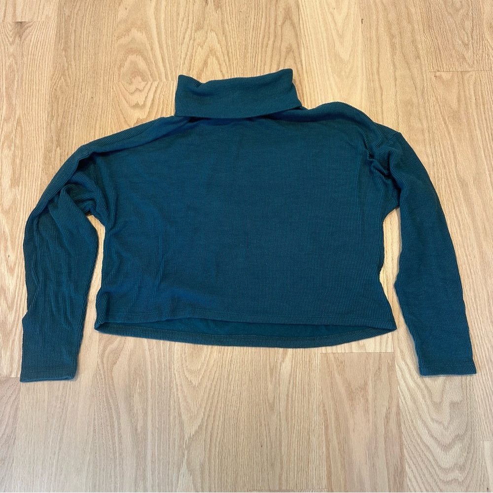 Large Cropped Dark Teal Turtle Neck Sweater